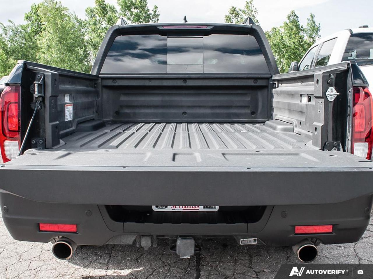 2025 Honda Ridgeline Black Edition Photo