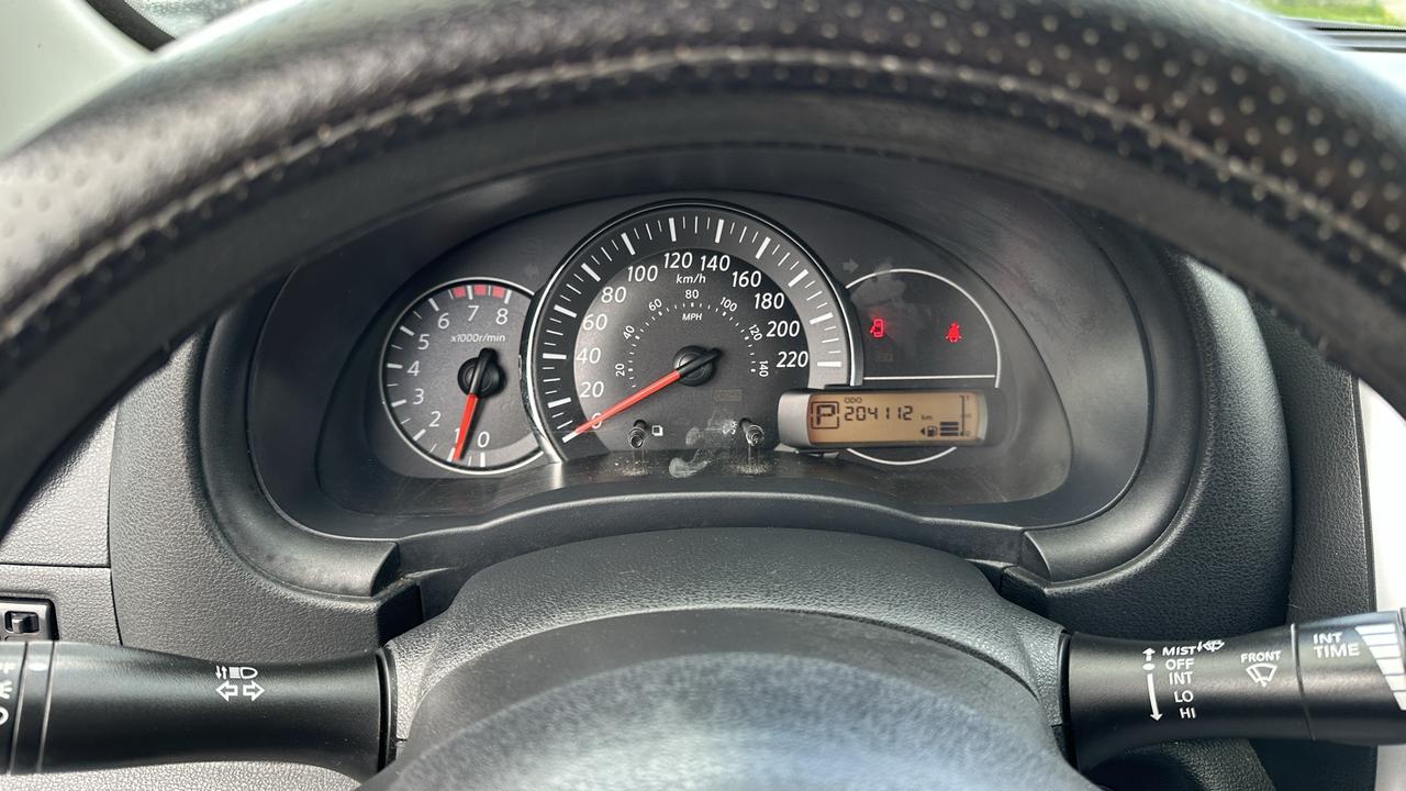 2015 Nissan Micra S Photo