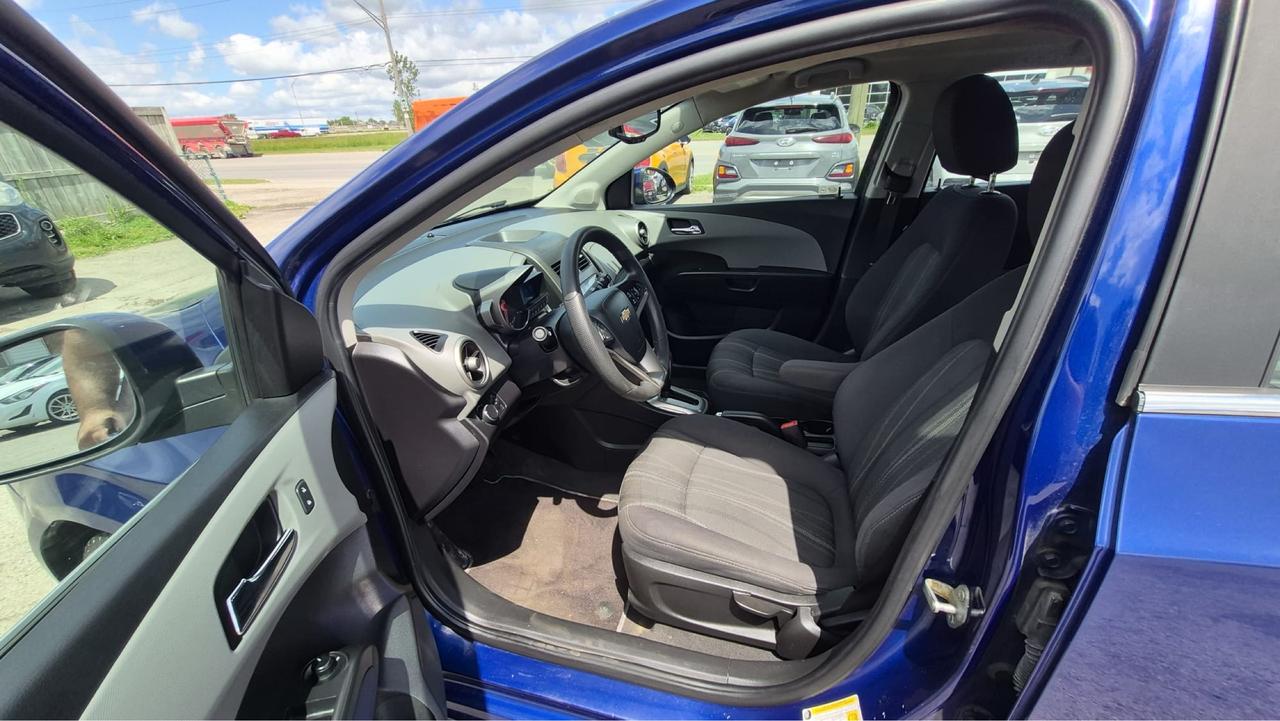 2014 Chevrolet Sonic LT, HATCH, ALLOYS, AUTO 4 CYL, CERTIFIED Photo