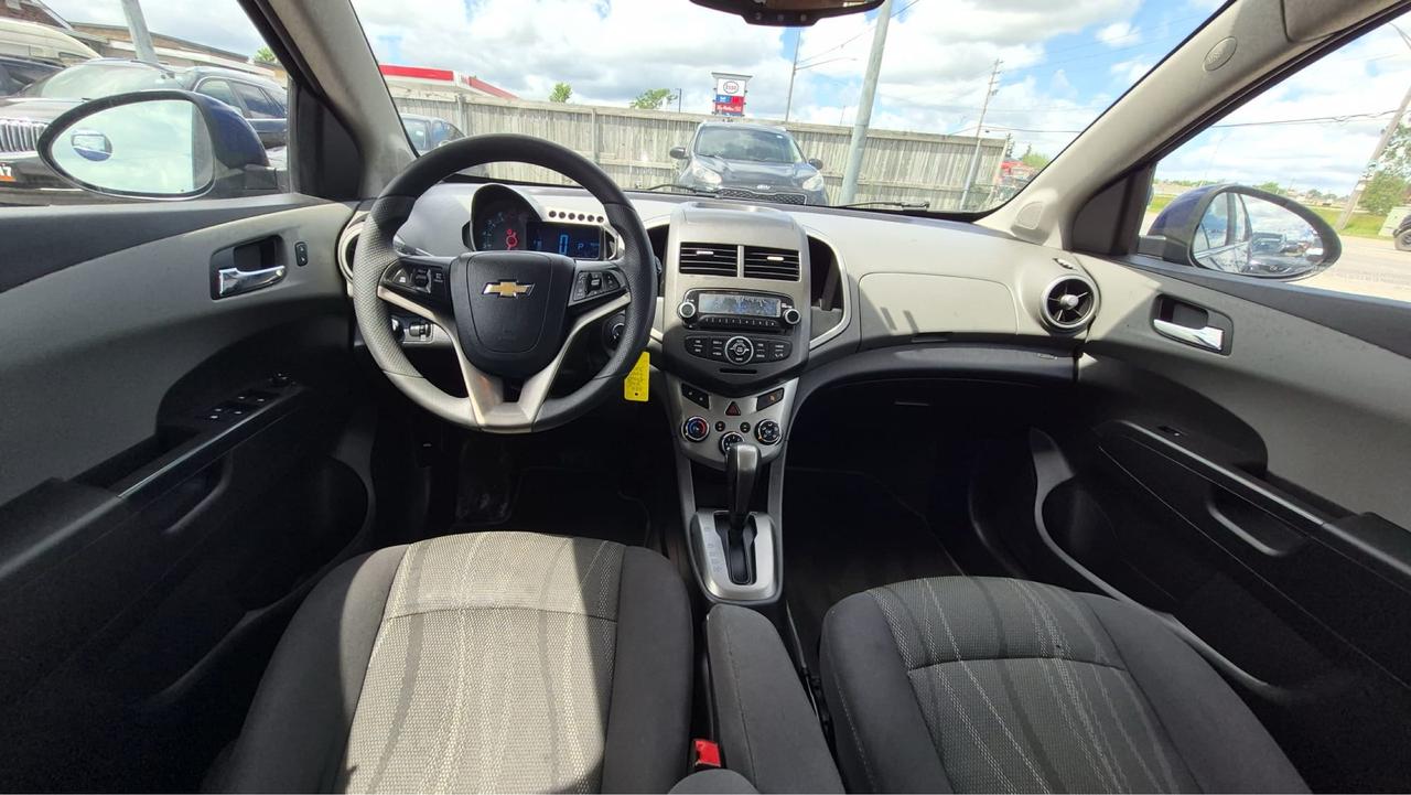 2014 Chevrolet Sonic LT, HATCH, ALLOYS, AUTO 4 CYL, CERTIFIED Photo