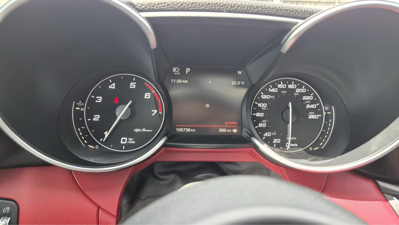 2017 Alfa Romeo Giulia TI, Q4, RED LEATHER, AWD, FULLY LOADED, CERTIFIED Photo