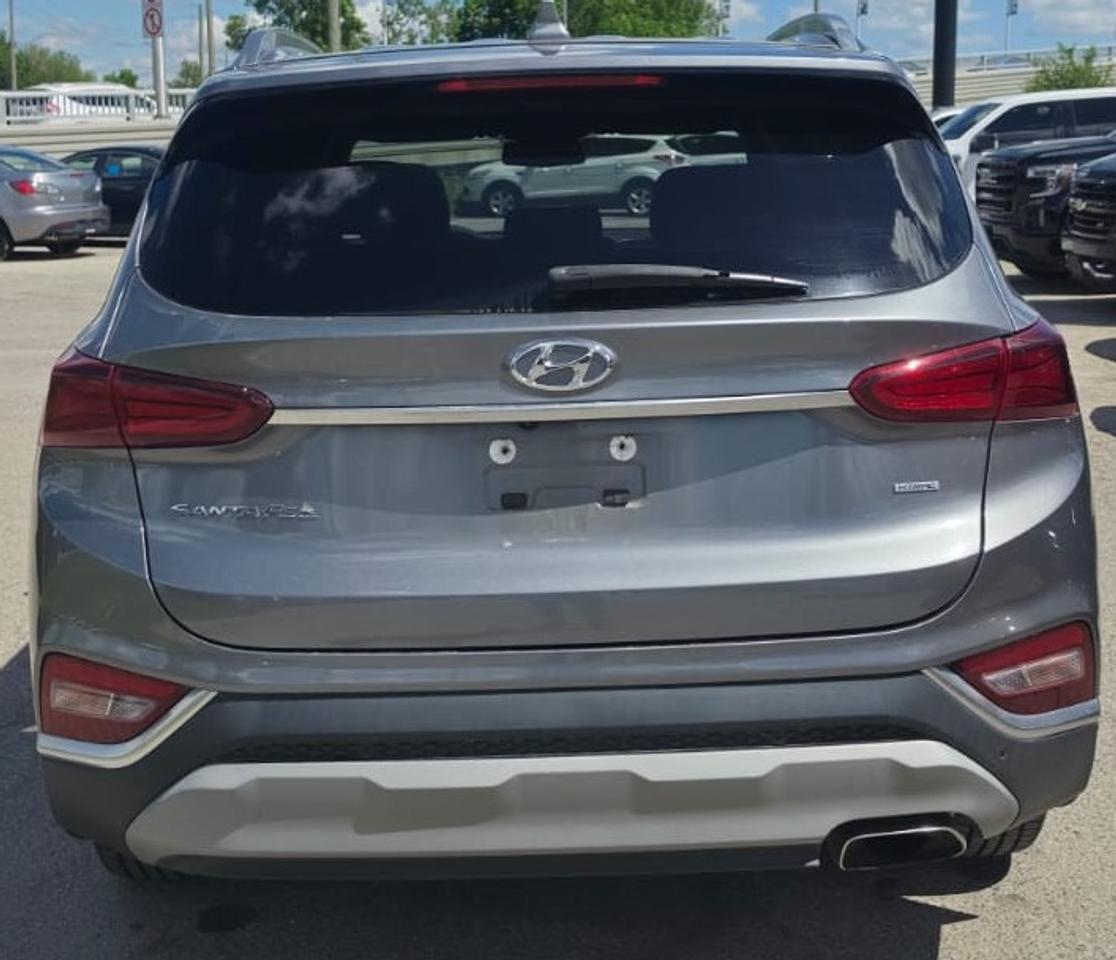 2019 Hyundai Santa Fe PREFERRED / NO ACCIDENTS / ONE OWNER / AWD Photo2