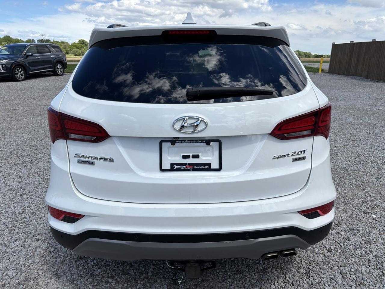 2017 Hyundai Santa Fe Sport 2.0T Ultimate AWD Photo