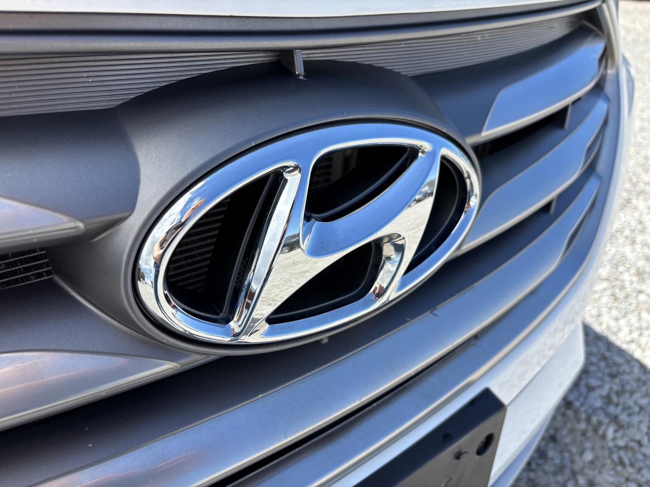 2017 Hyundai Santa Fe Sport 2.0T Ultimate AWD Photo
