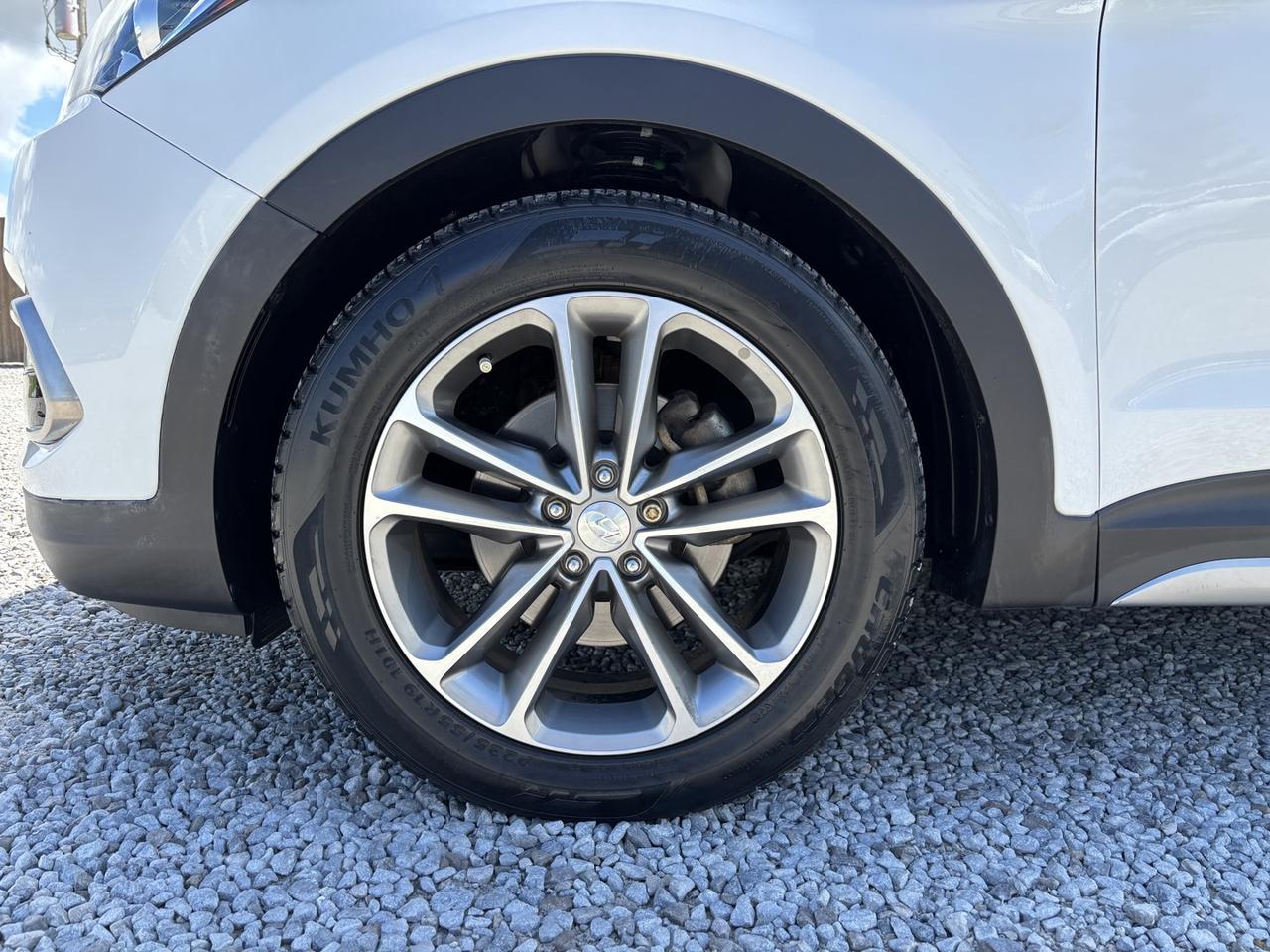 2017 Hyundai Santa Fe Sport 2.0T Ultimate AWD Photo