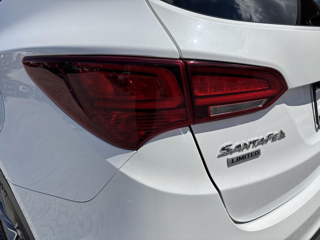 2017 Hyundai Santa Fe Sport 2.0T Ultimate AWD Photo