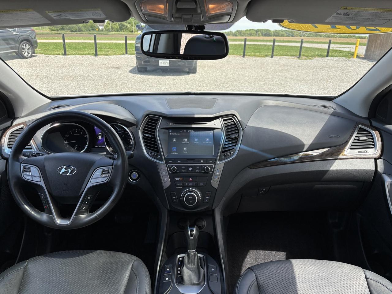 2017 Hyundai Santa Fe Sport 2.0T Ultimate AWD Photo