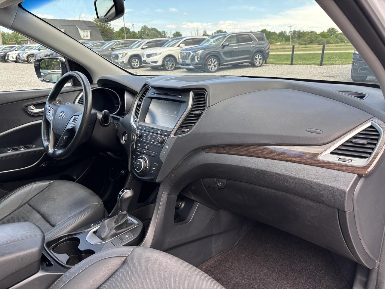 2017 Hyundai Santa Fe Sport 2.0T Ultimate AWD Photo