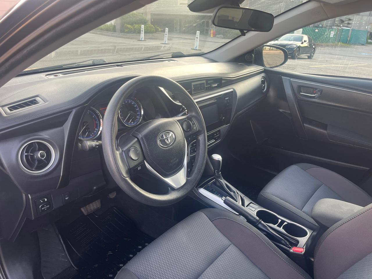 2017 Toyota Corolla 4dr Sdn CVT LE Photo