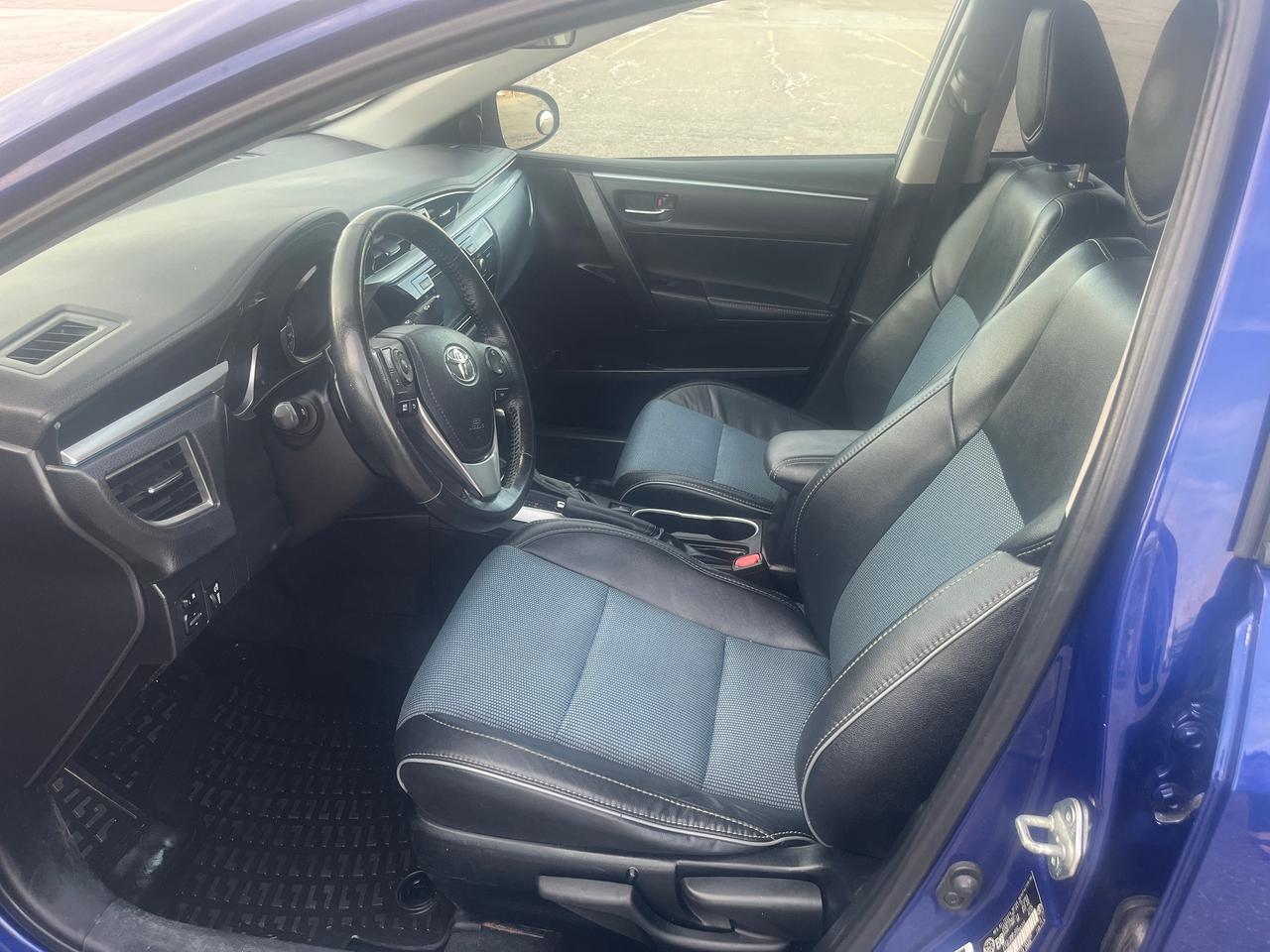 2015 Toyota Corolla 4dr Sdn CVT S Photo