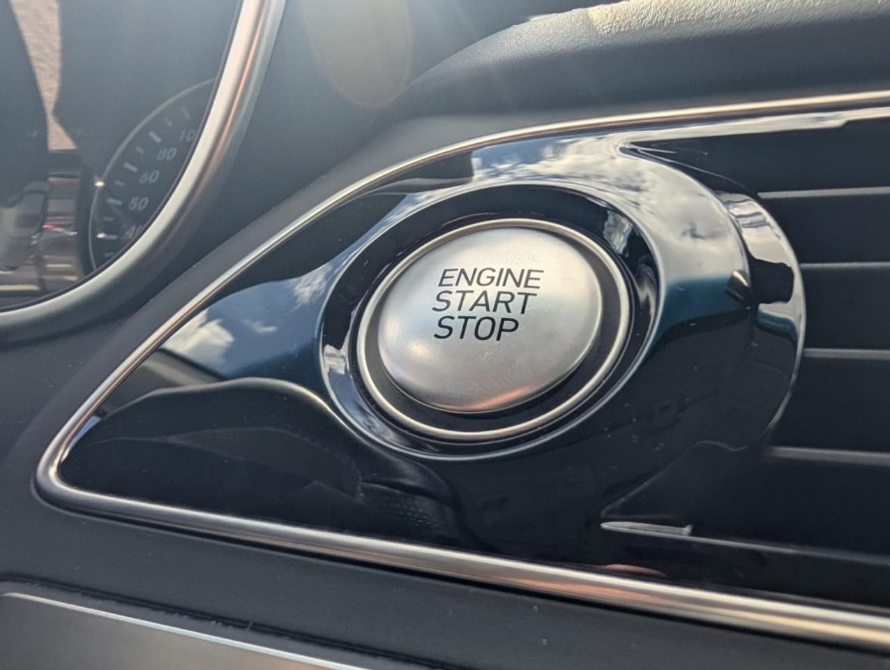2019 Genesis G70 2.0T ELITE * NAVI * SUNROOF * BLIND SPOT Photo