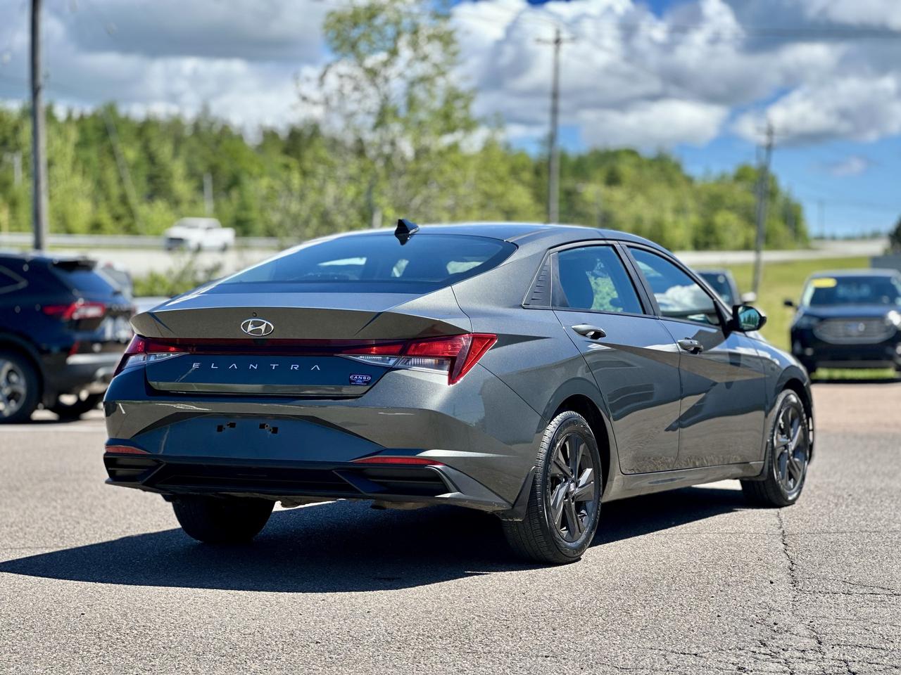 2023 Hyundai Elantra PREFERRED W/HEATED SEATS/HEATED WHEEL Photo4