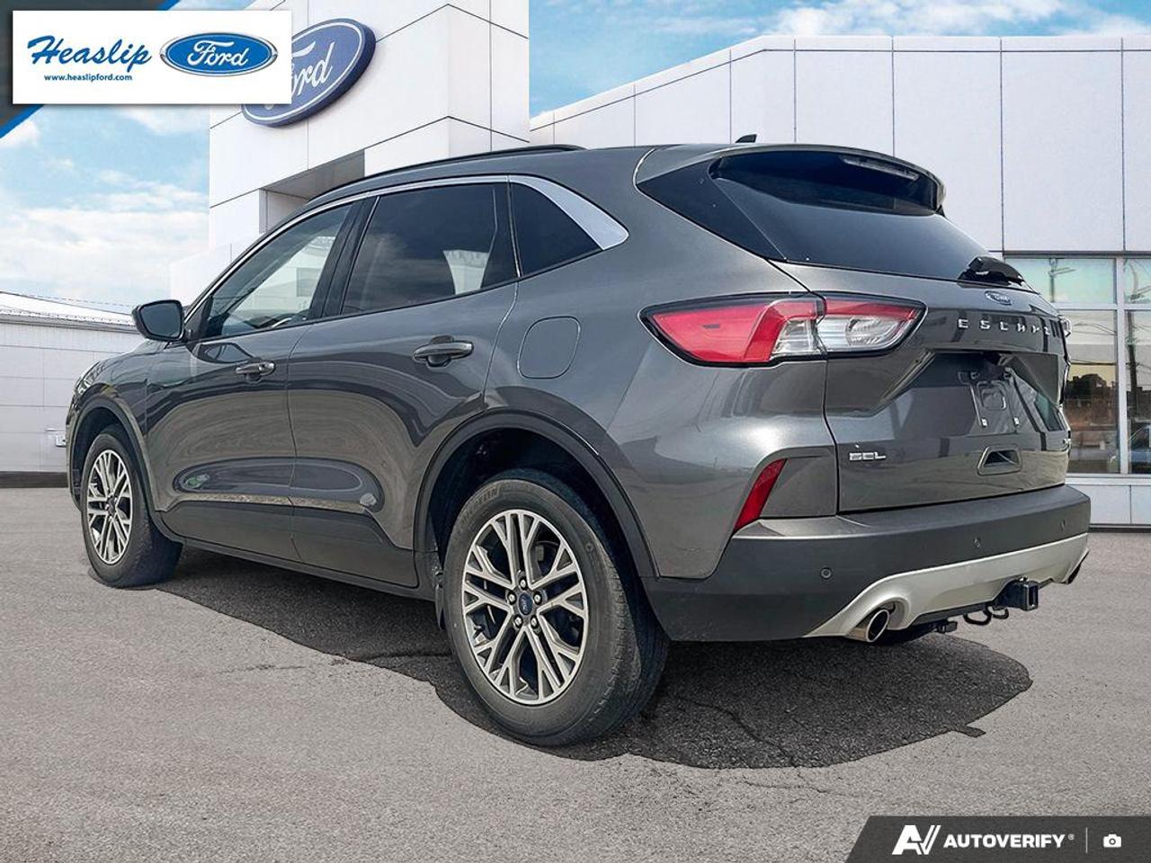 2022 Ford Escape SEL Photo3