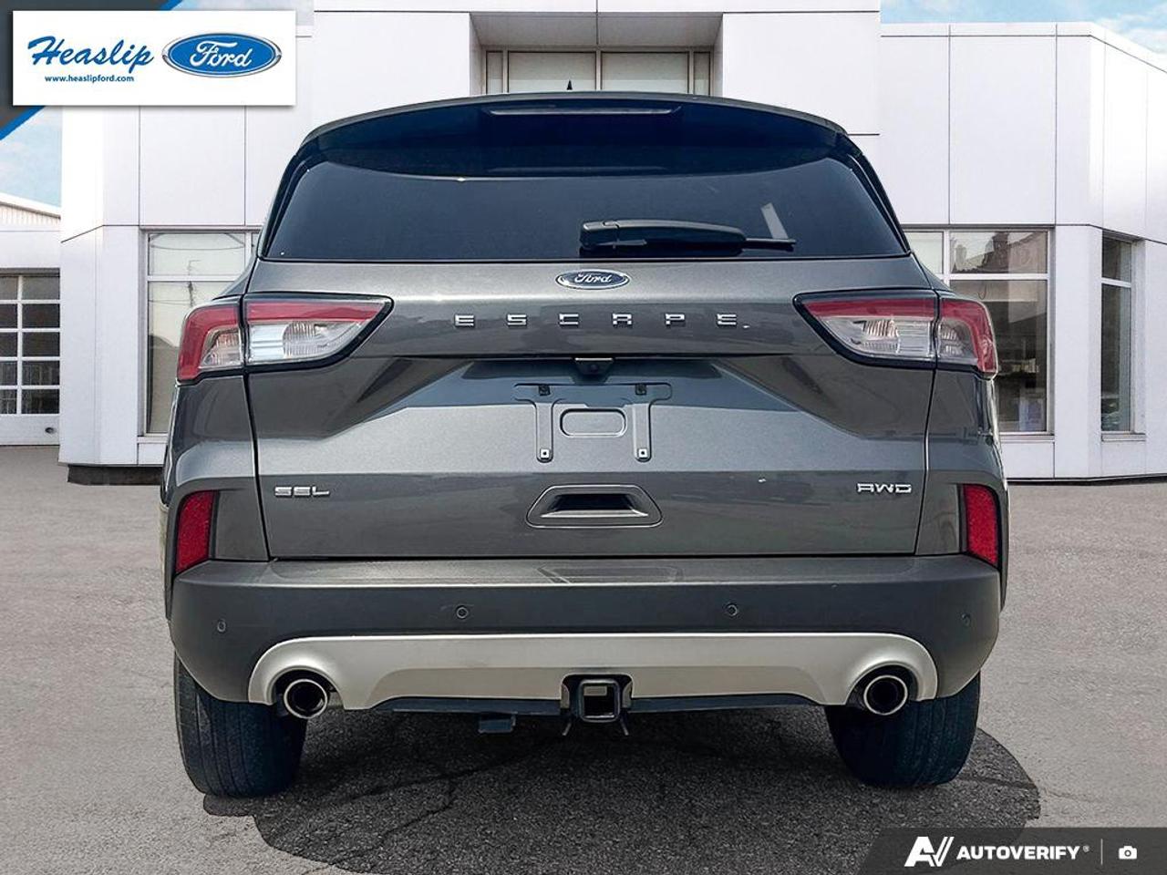 2022 Ford Escape SEL Photo4
