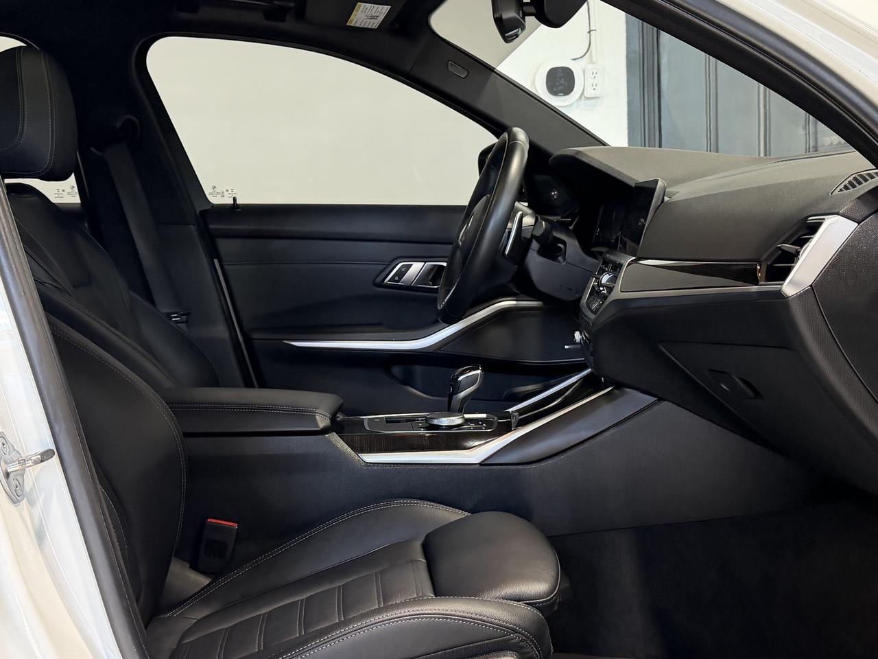 2019 BMW 3 Series 330i xDrive M-Sport, No Accident, Navi, Backup Photo