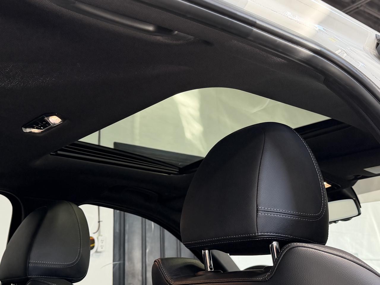 2019 BMW 3 Series 330i xDrive M-Sport, No Accident, Navi, Backup Photo