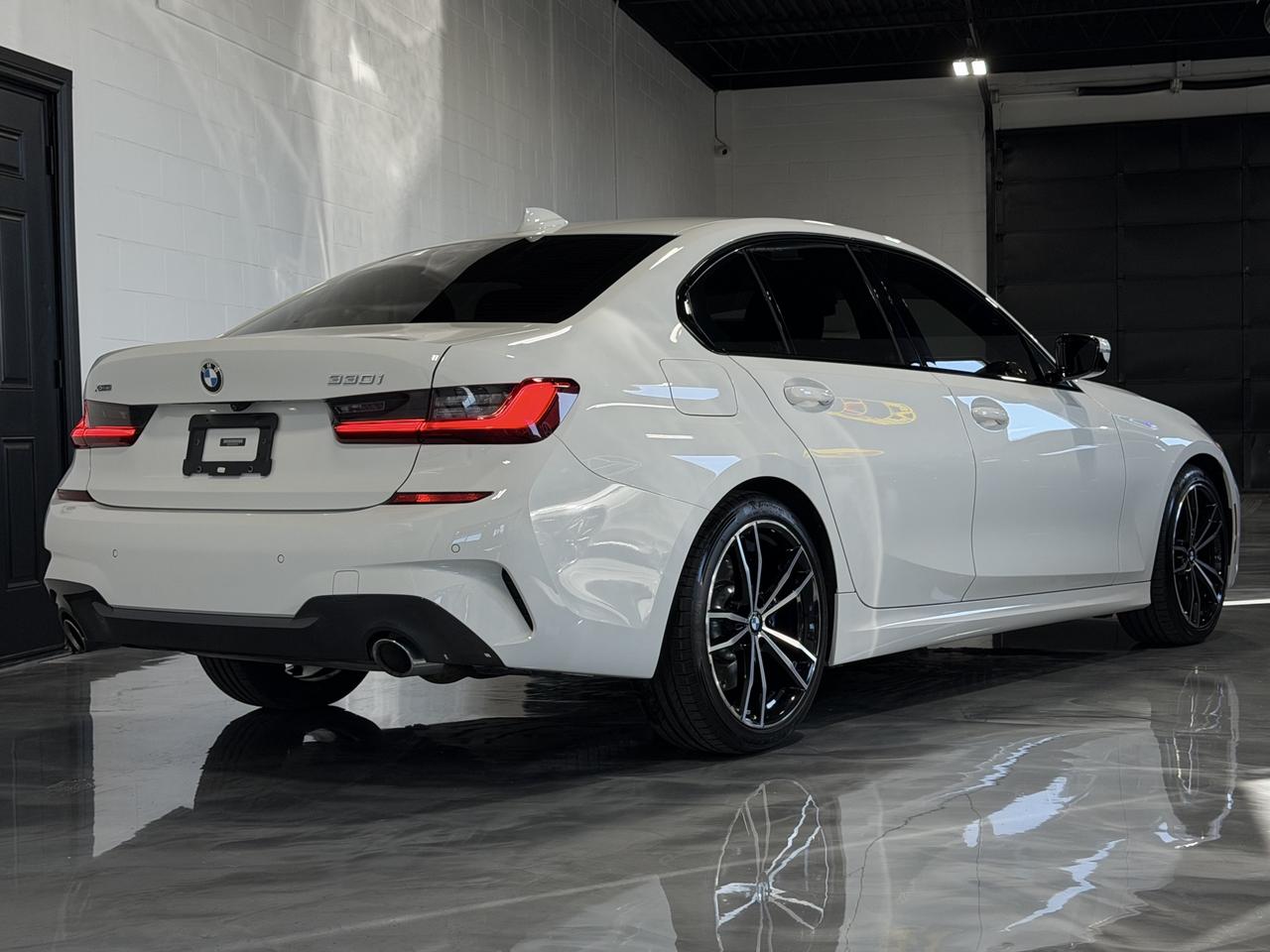 2019 BMW 3 Series 330i xDrive M-Sport, No Accident, Navi, Backup Photo