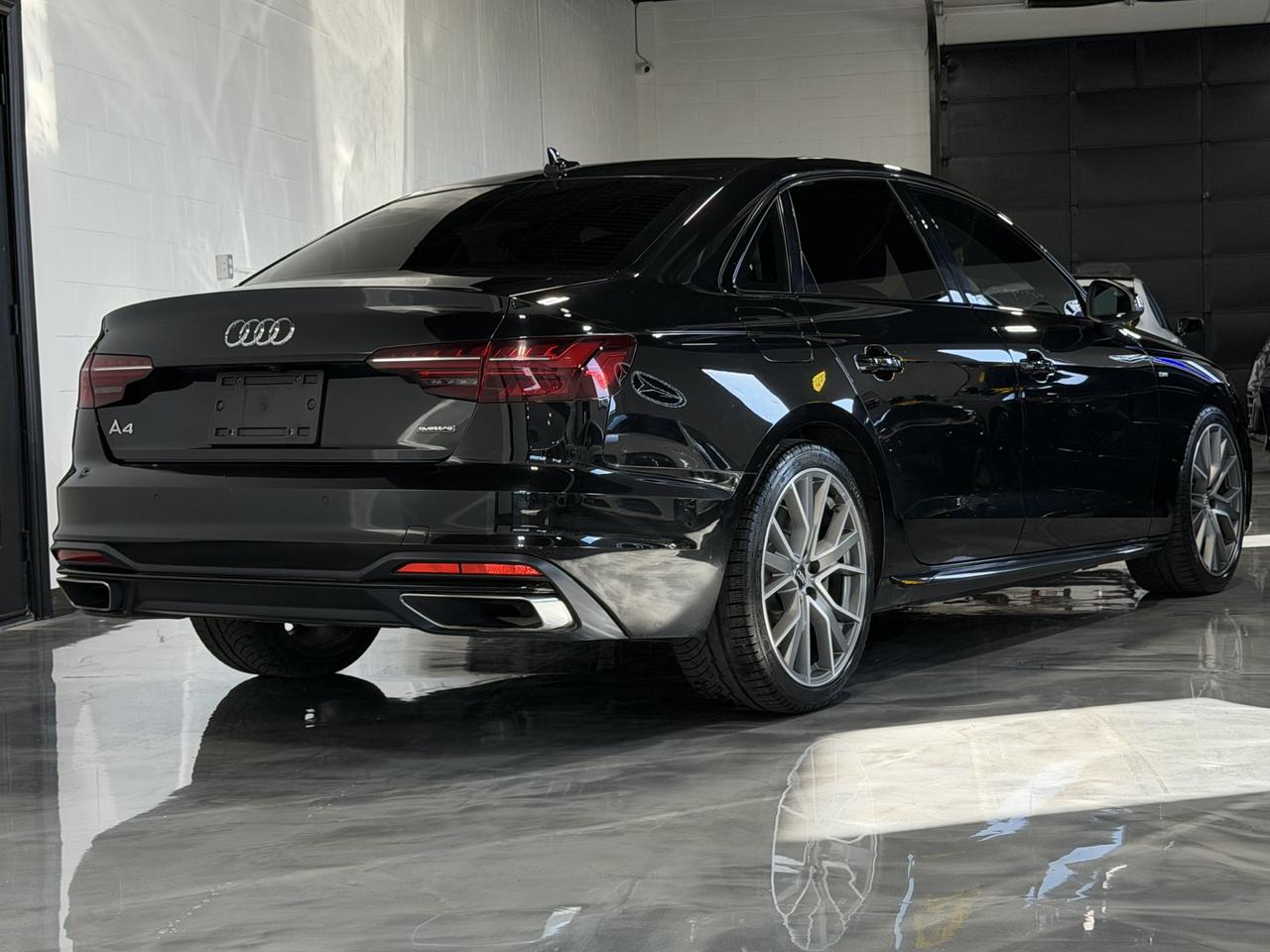 2020 Audi A4 Progressiv S-Line, Navi, Backup, Sunroof Photo