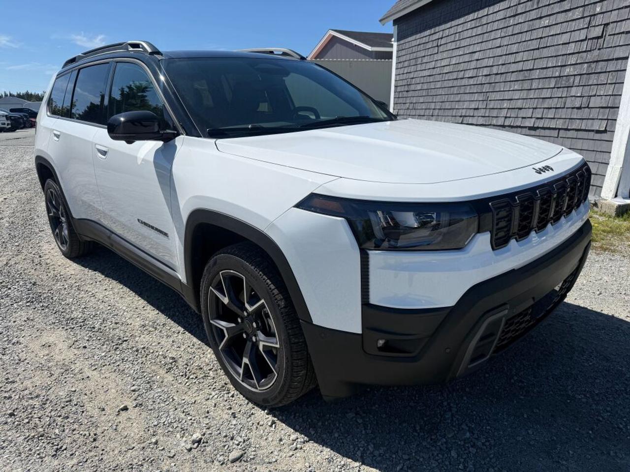 2026 Jeep Cherokee OVERLAND Photo
