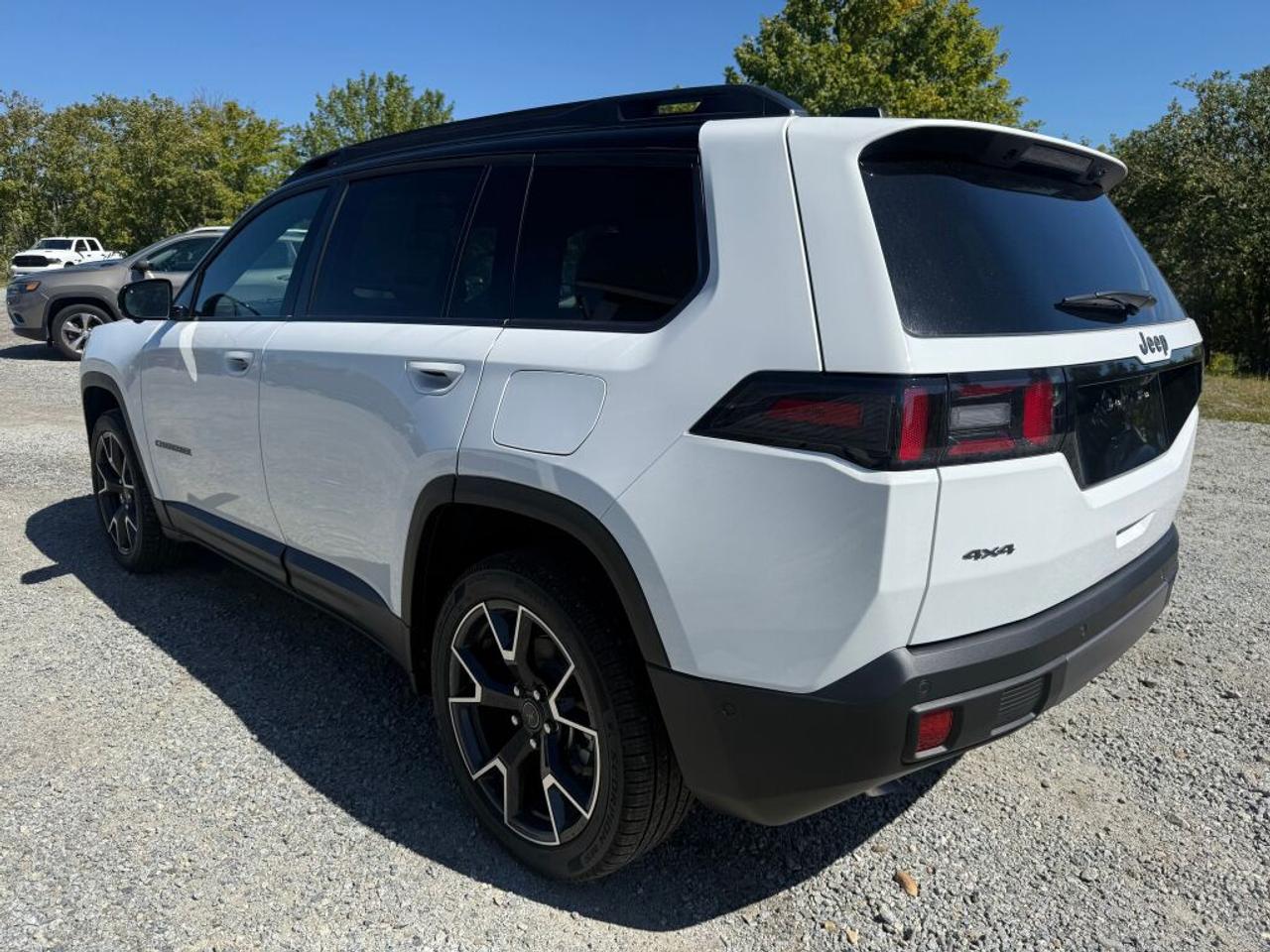 2026 Jeep Cherokee OVERLAND Photo