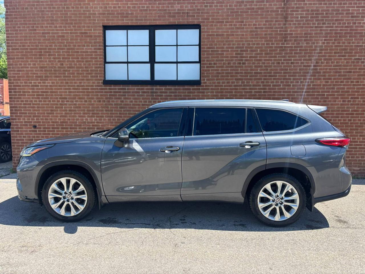 2020 Toyota Highlander LIMITED AWD Photo