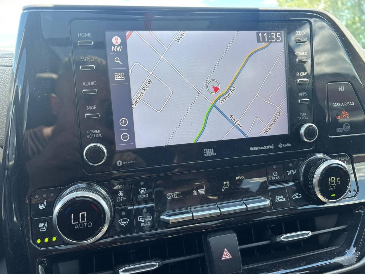 2020 Toyota Highlander LIMITED AWD Photo