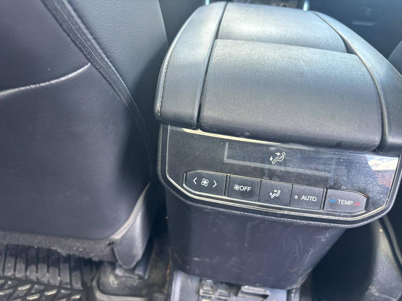 2020 Toyota Highlander LIMITED AWD Photo
