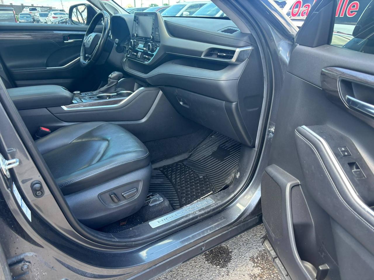2020 Toyota Highlander LIMITED AWD Photo