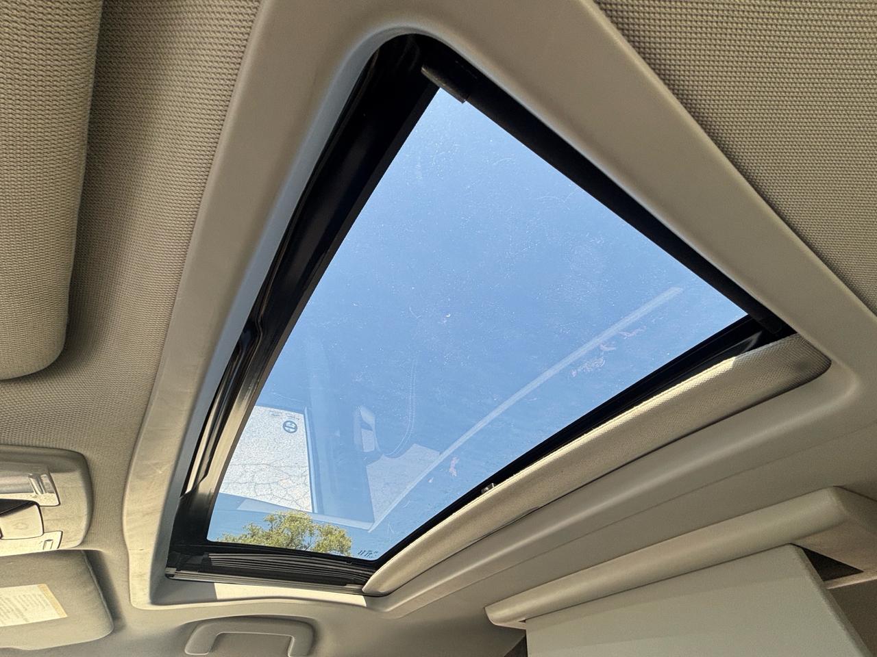 2020 Toyota Sienna SE 7-Passenger AWD Photo