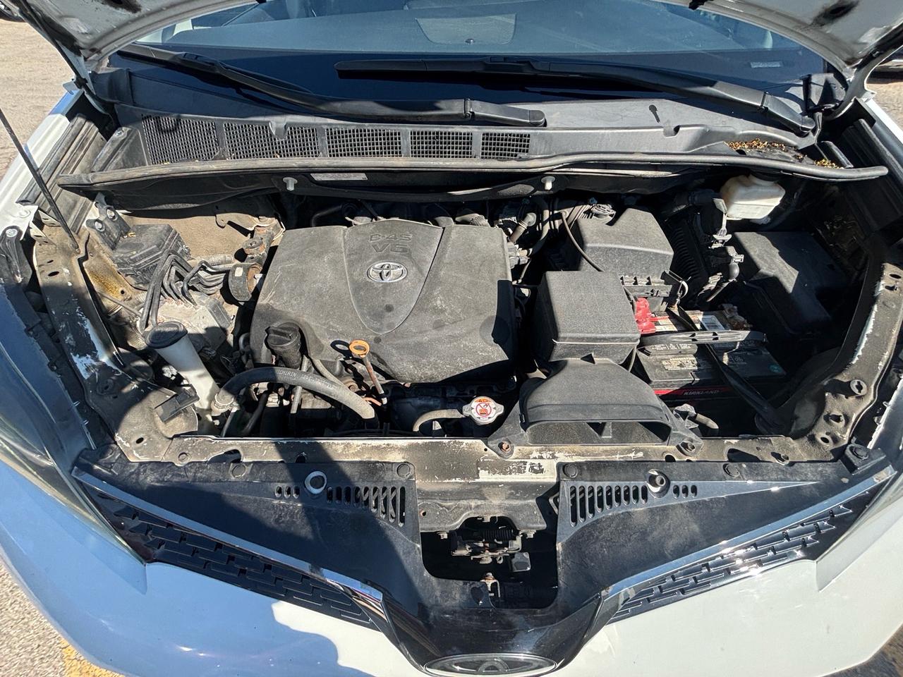 2020 Toyota Sienna SE 7-Passenger AWD Photo