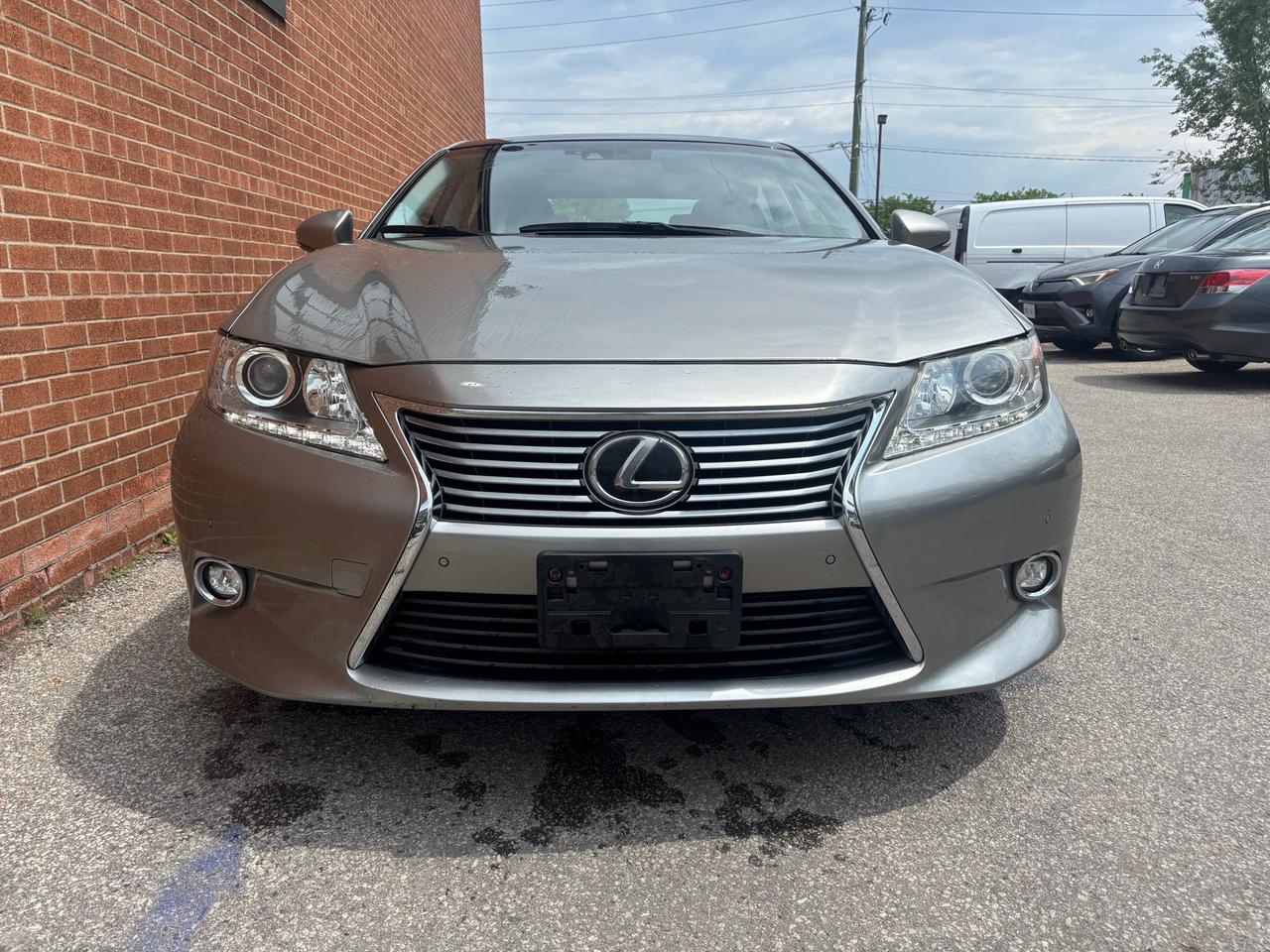 2015 Lexus ES 350 4dr Sdn Photo