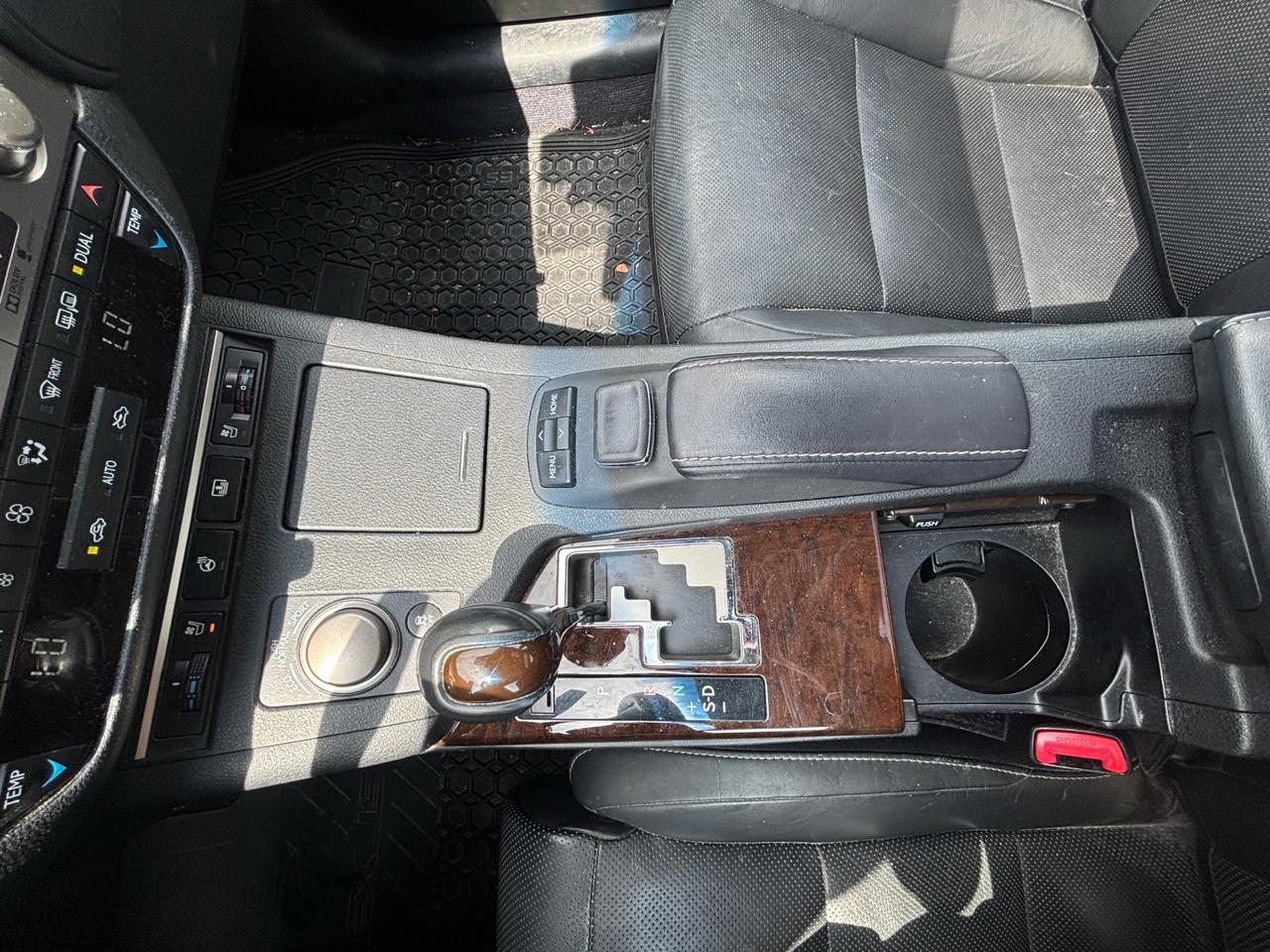 2015 Lexus ES 350 4dr Sdn Photo
