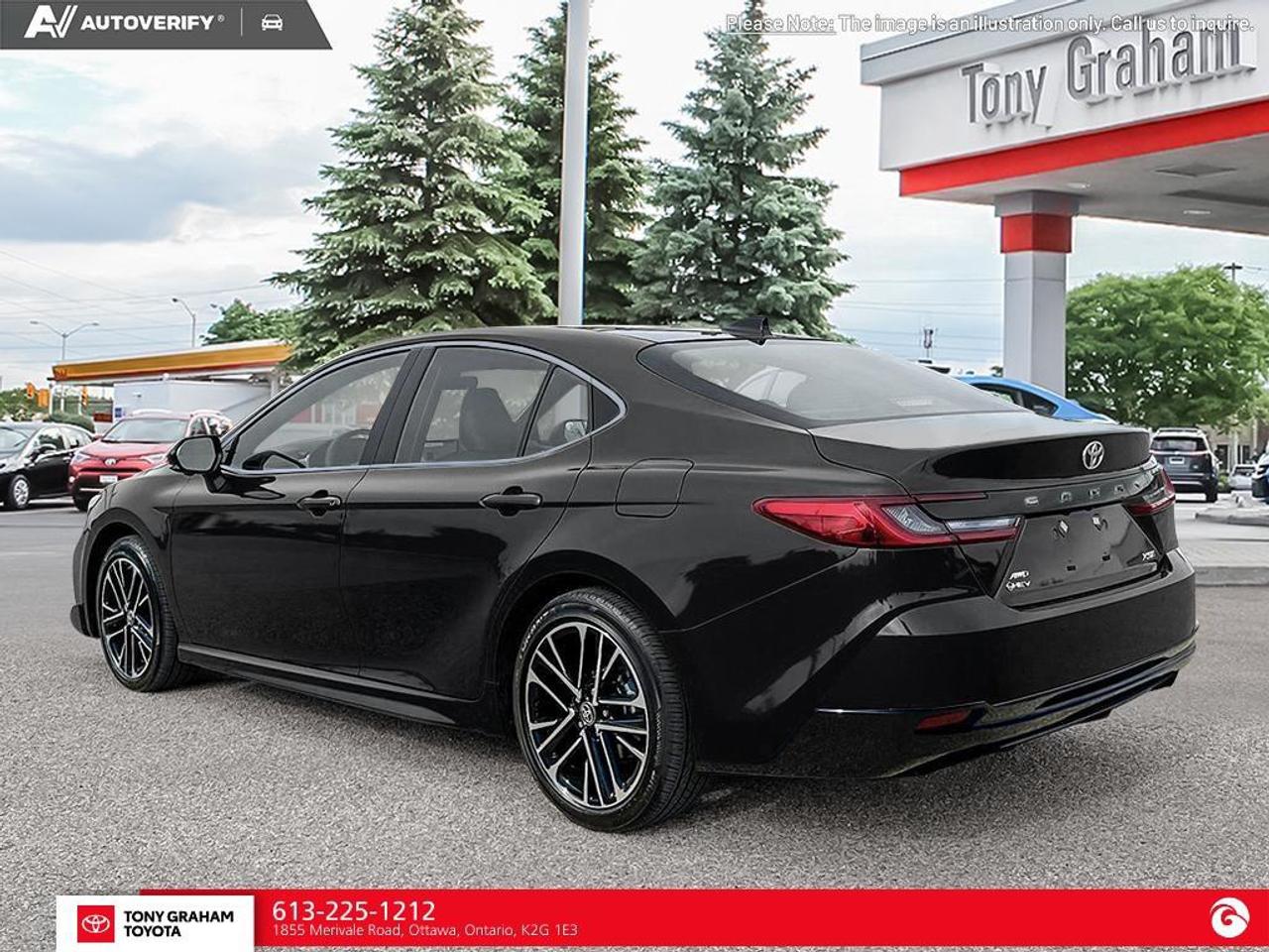 2026 Toyota Camry XLE Photo3