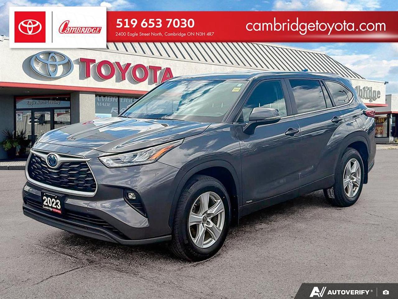 Used 2023 Toyota Highlander HYBRID LE for sale in Cambridge, ON