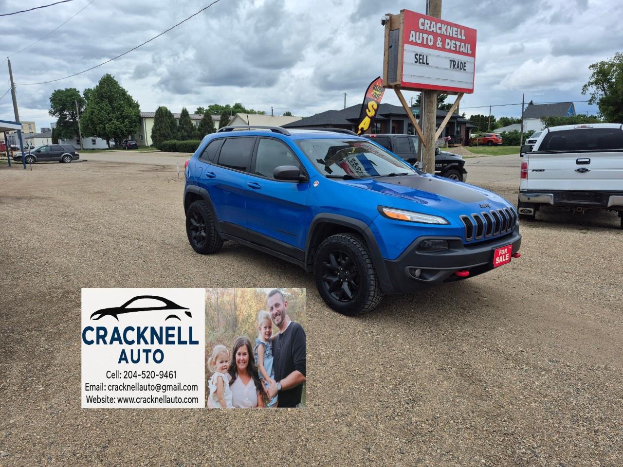 <p><span style=color:rgb( 13 , 13 , 13 )>2017 Jeep Cherokee Trailhawk - Safetied & Serviced - Clean Title - $122 Bi-Weekly + Tax</span></p><p><span style=color:rgb( 15 , 15 , 15 )>Located in Carberry, but capable of bringing to Brandon. Priced to Sell! Carfax Available, excellent condition.</span></p><ul><li><p>Heated Leather Seats</p></li><li><p>Heated Steering Wheel</p></li><li><p>Remote Starter</p></li><li><p>Backup Camera</p></li><li><p>Bluetooth Connectivity</p></li><li><p>Keyless Entry</p></li><li><p>Premium Sound System</p></li><li><p>Alloy Wheels</p></li><li><p>Fog Lights</p></li><li><p>Tow Package</p></li><li><p>4WD</p></li></ul><p>Financing Available/ Trades Welcome / delivery available.</p><p>Call/Text<u> 204-520-9461</u></p><p>Dealer #5905</p><p>Treaty cards accepted - 7 Day insurances available meaning you can drive home the same day even if MPI is closed (good for weekends and after hours)</p>