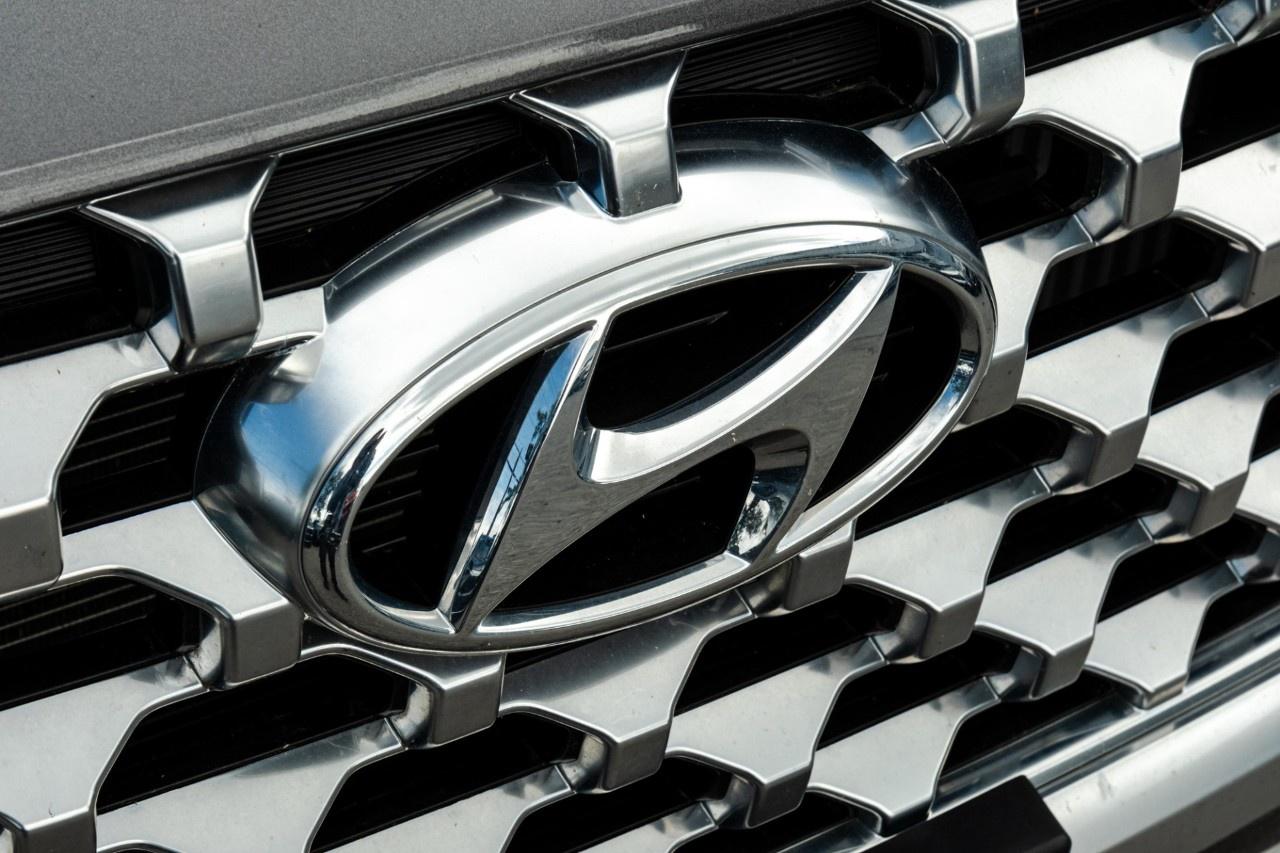 2023 Hyundai Santa Fe Hybrid Luxury AWD Photo