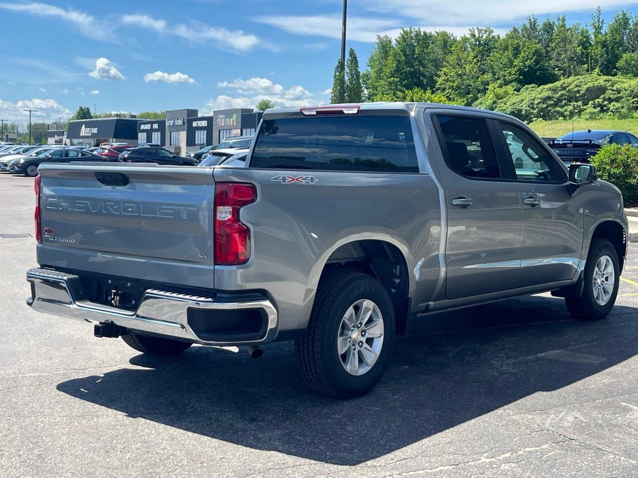 2025 Chevrolet Silverado 1500 Crew Cab Short Box 4-Wheel Drive LT Photo