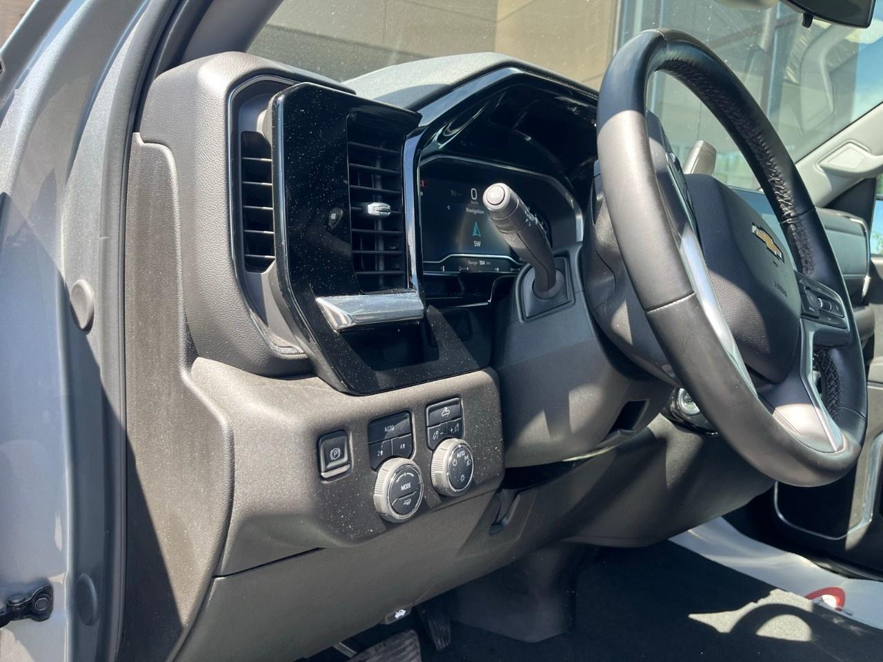 2025 Chevrolet Silverado 1500 Crew Cab Short Box 4-Wheel Drive LT Photo