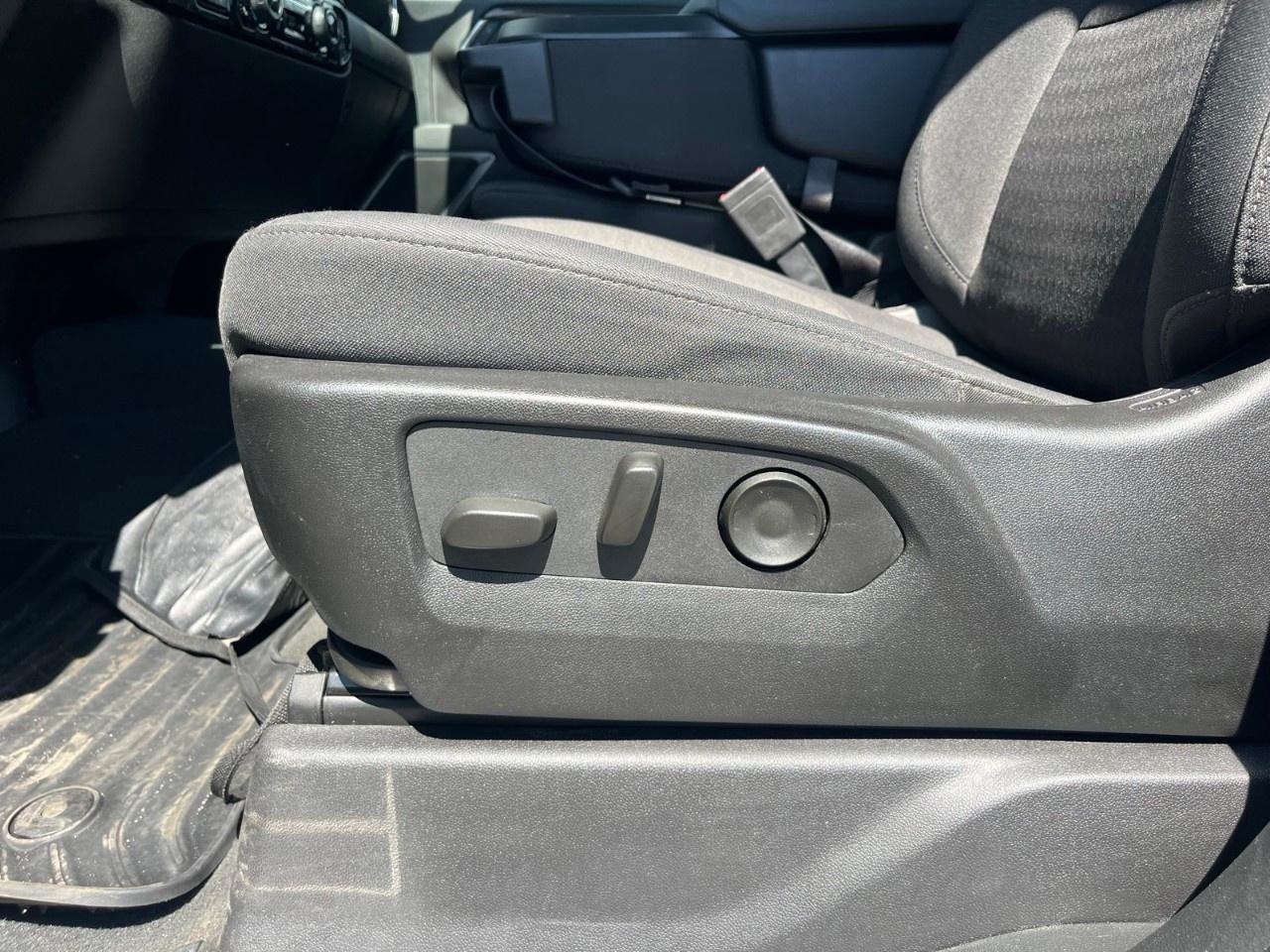 2025 Chevrolet Silverado 1500 Crew Cab Short Box 4-Wheel Drive LT Photo