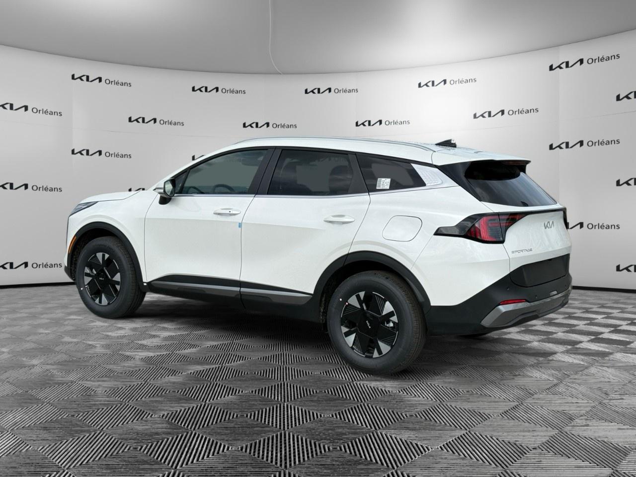 2027 Kia Sportage Hybrid EX AWD Photo2