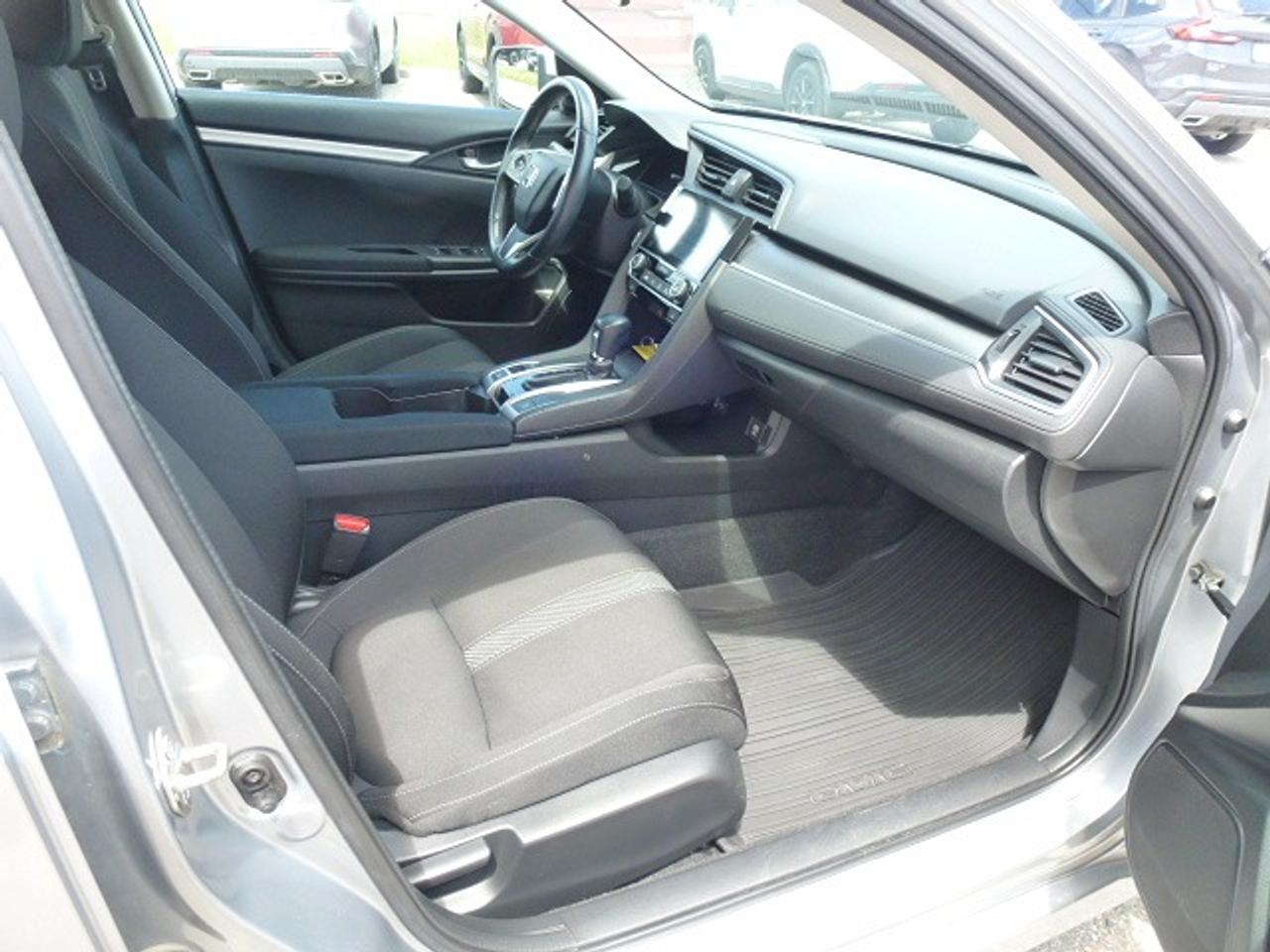 2018 Honda Civic SE Photo