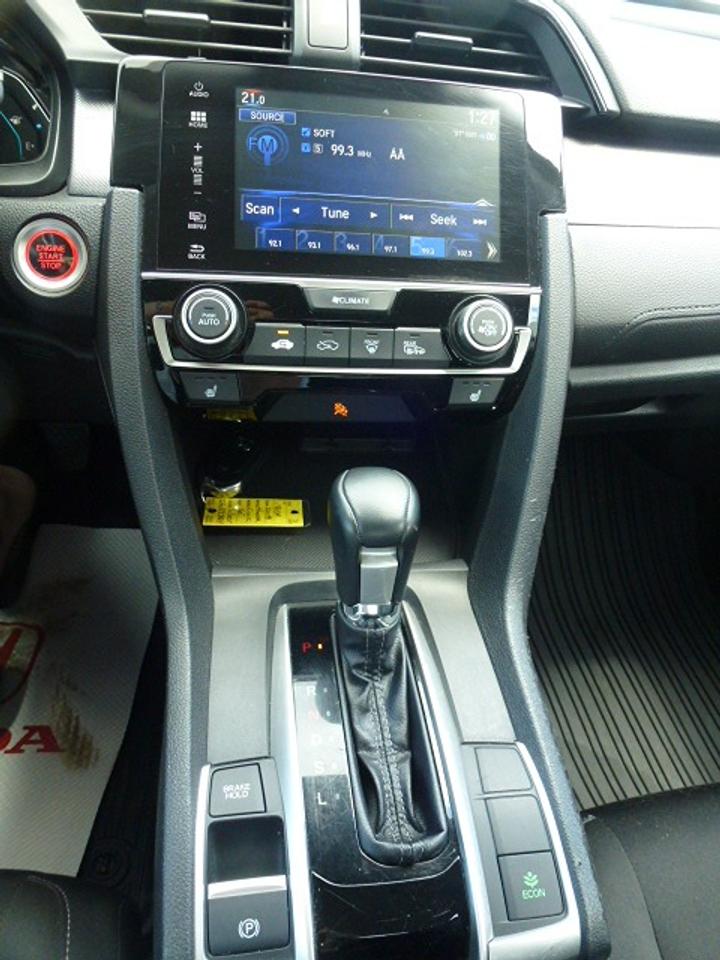 2018 Honda Civic SE Photo