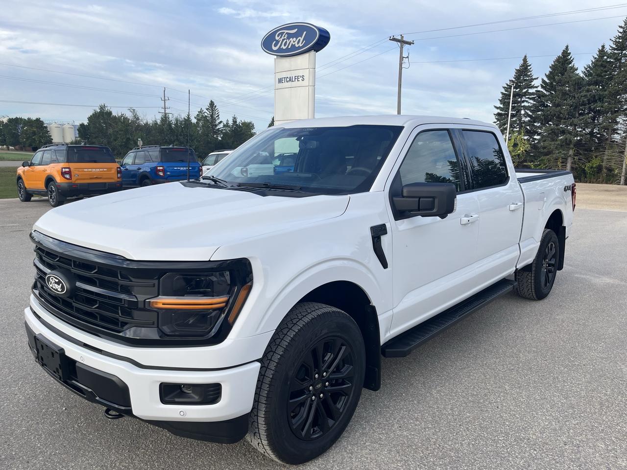 2026 Ford F-150 XLT 4WD SuperCrew 6.5' Box Photo2