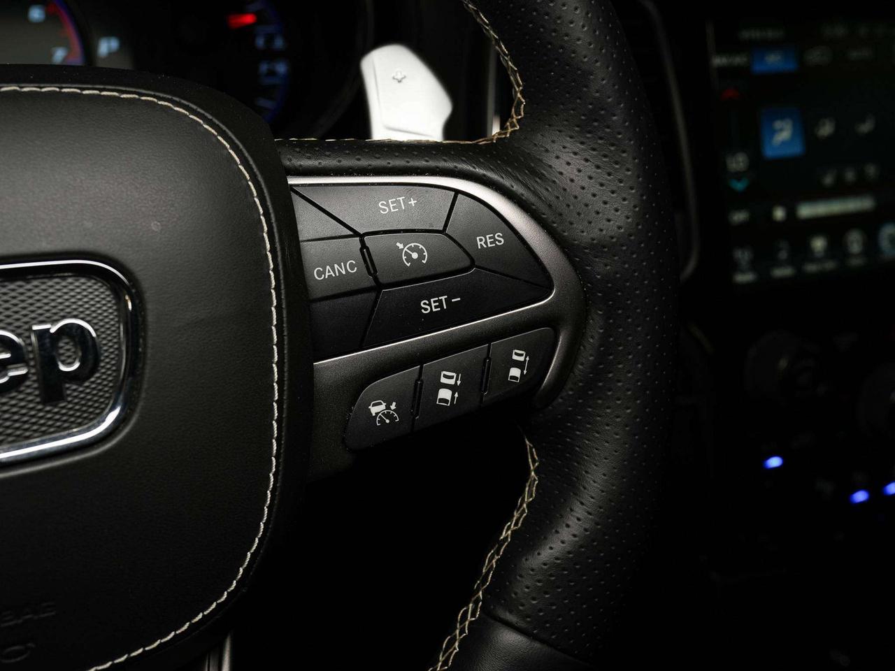 2017 Jeep Grand Cherokee SRT | BREMBO | PANO | 20 IN Photo