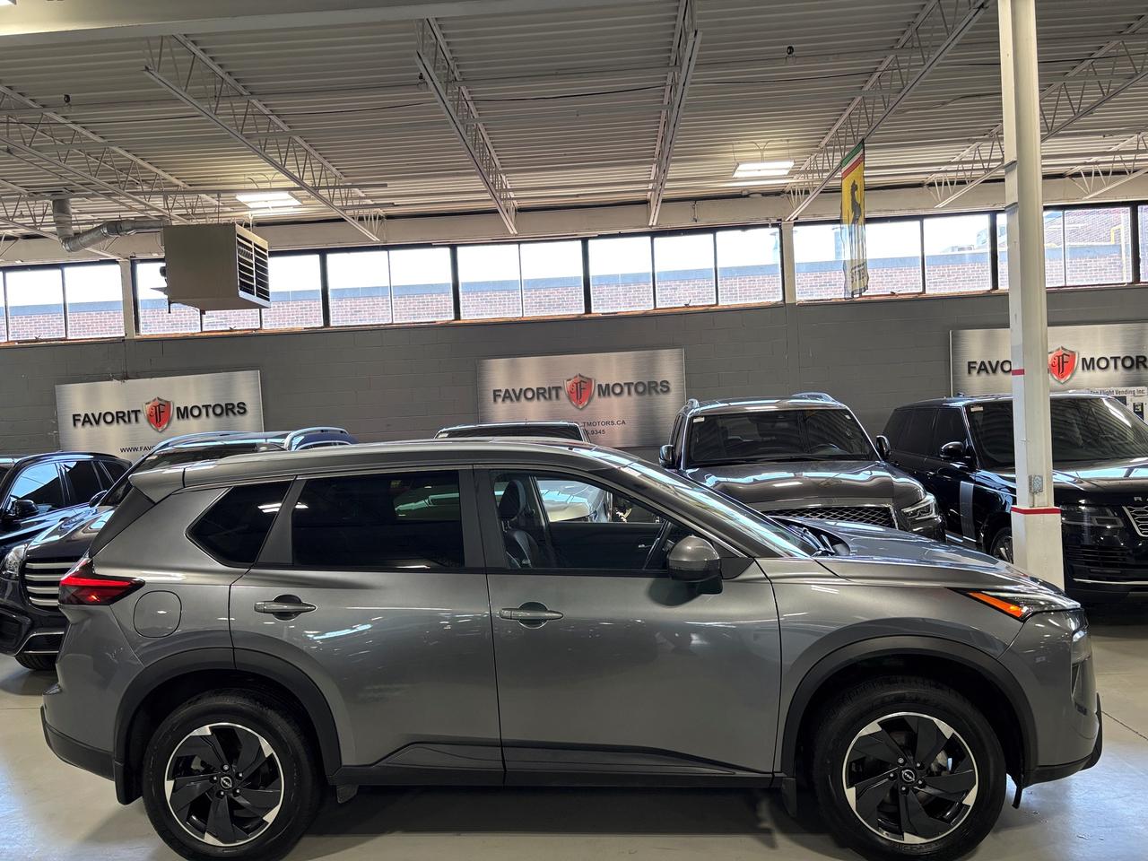 2024 Nissan Rogue SV AWD|MOONROOF|ALLOYS|HEATEDSEATS|HEATEDSTEERING| Photo2