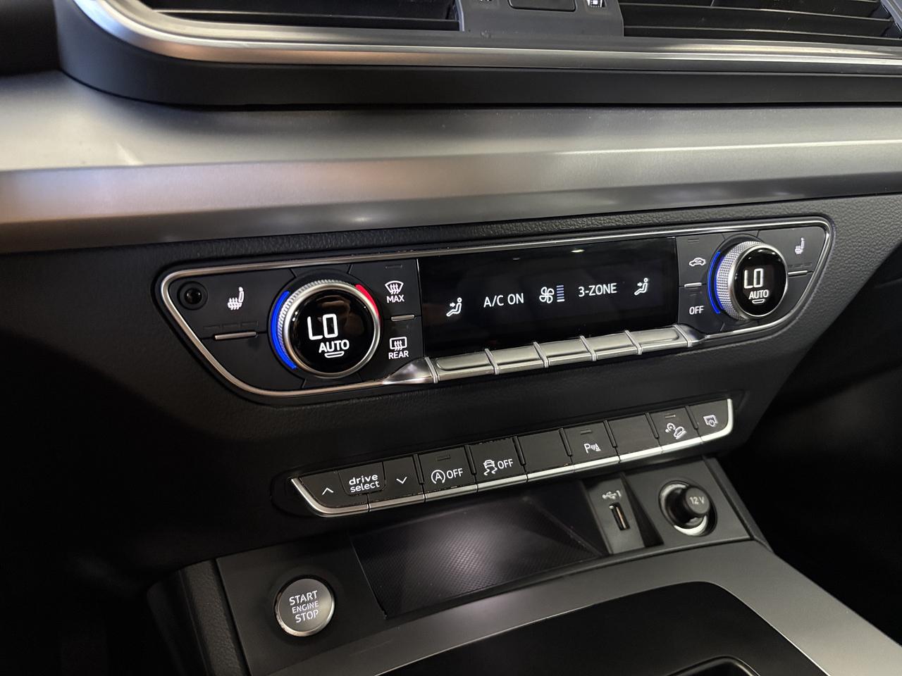 2024 Audi Q5 Komfort|QUATTRO|ALLOYS|LEATHER|WIRELESSCHARGING|++ Photo