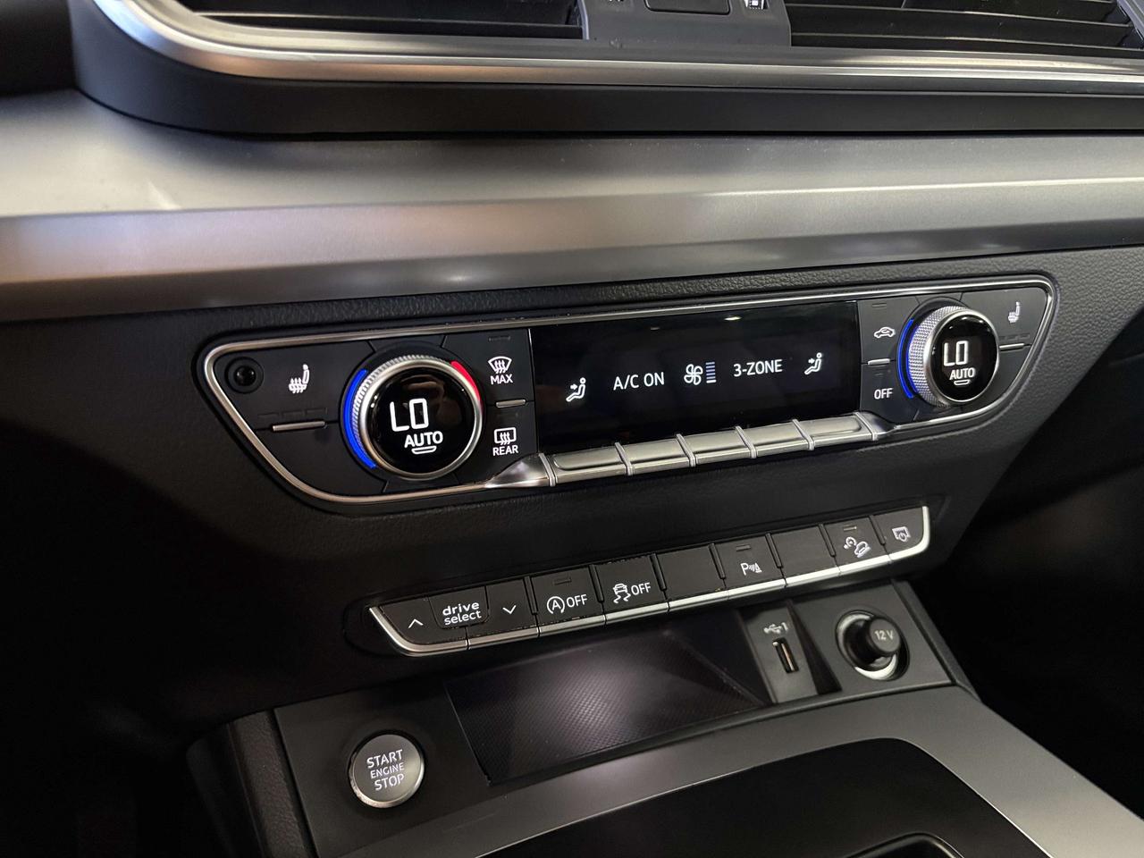 2024 Audi Q5 Komfort|QUATTRO|ALLOYS|LEATHER|WIRELESSCHARGING|++ Photo