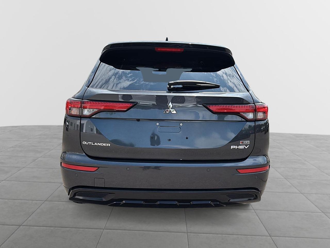2025 Mitsubishi Outlander Phev GT Photo