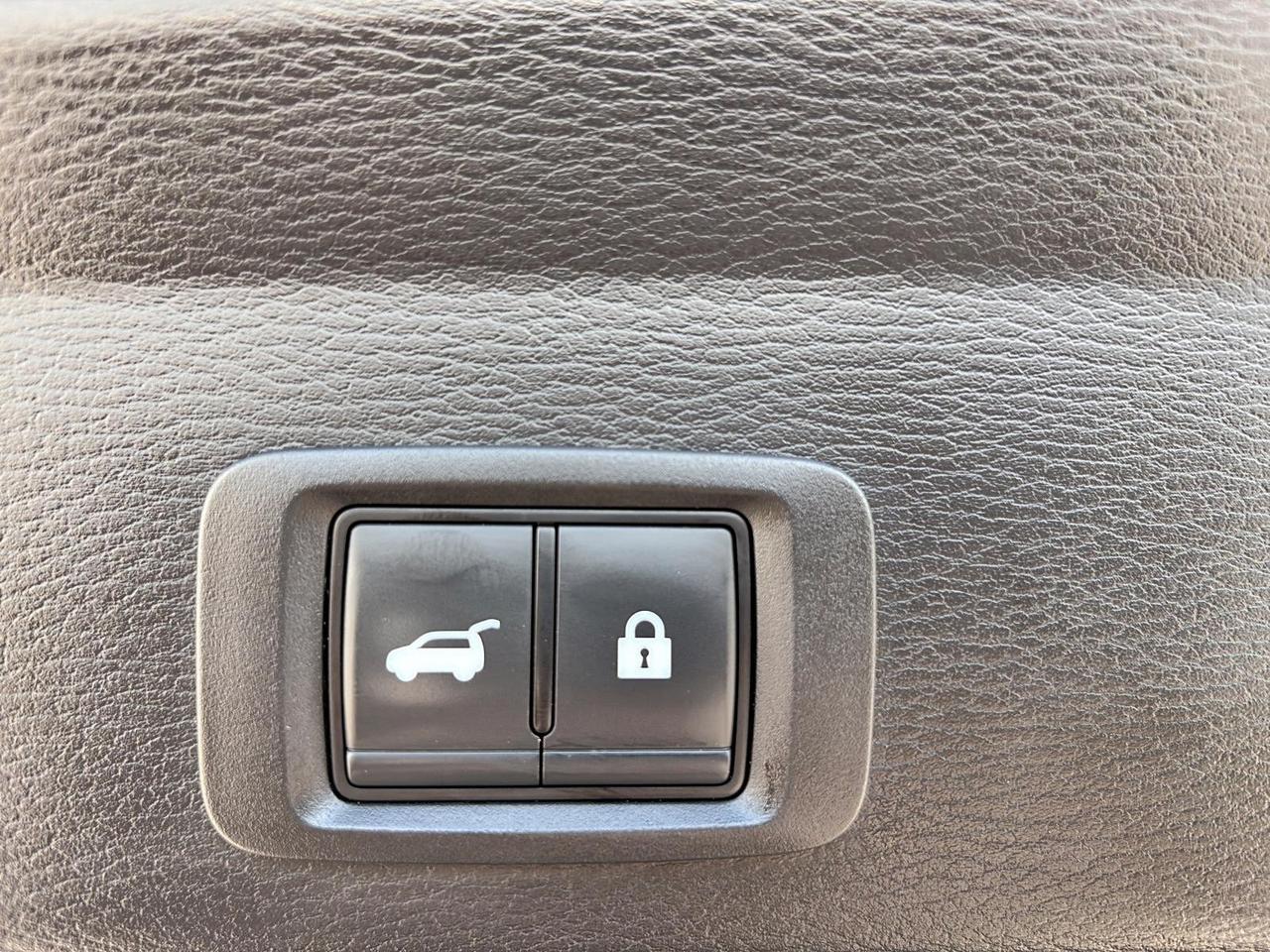 2025 Mitsubishi Outlander Phev GT Photo