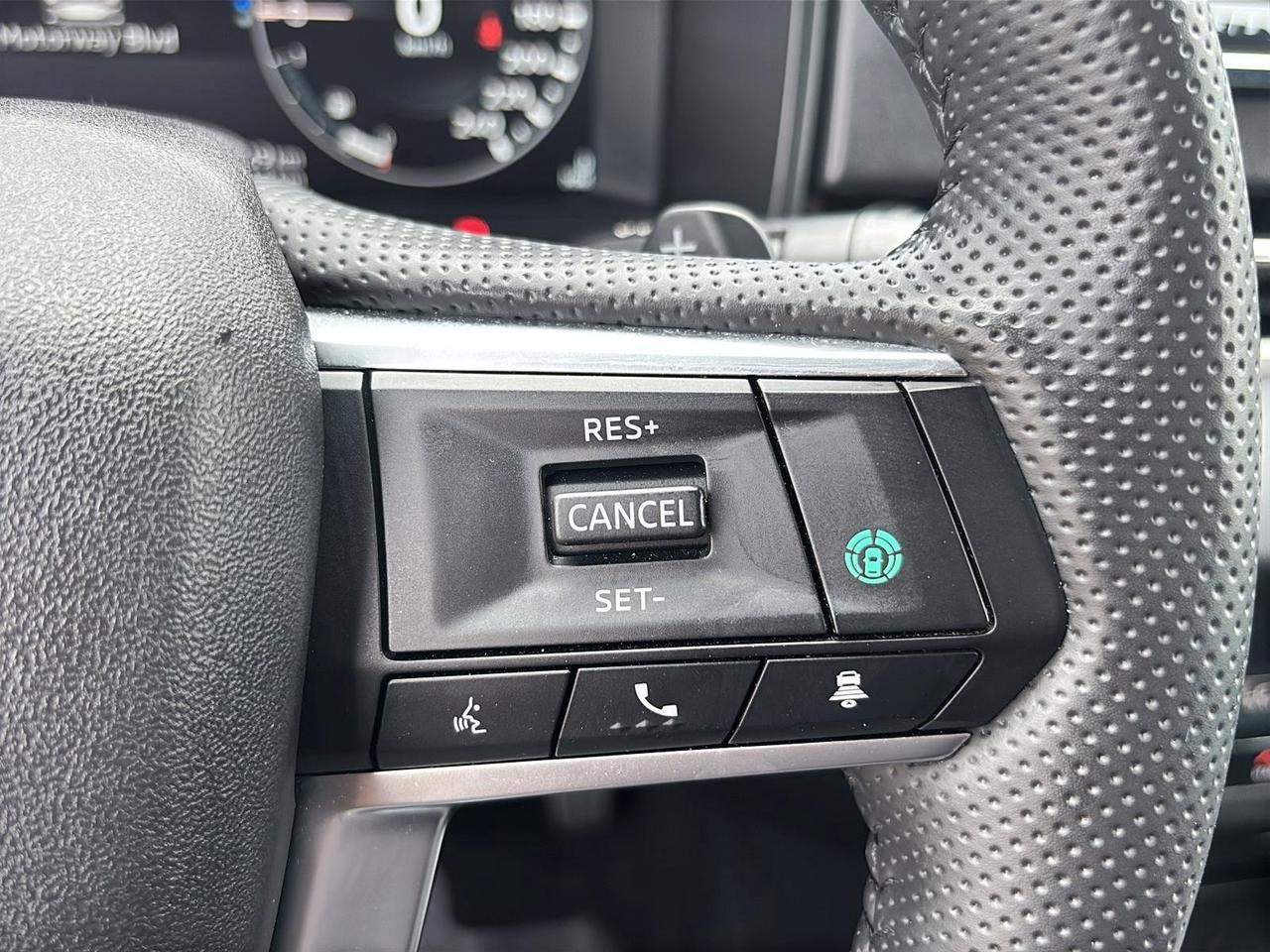 2025 Mitsubishi Outlander Phev GT Photo